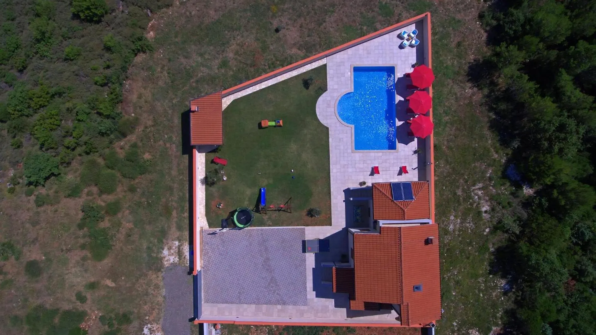 Holiday home Nettes Ferienhaus In Pomer Mit Privatem Pool Croatia