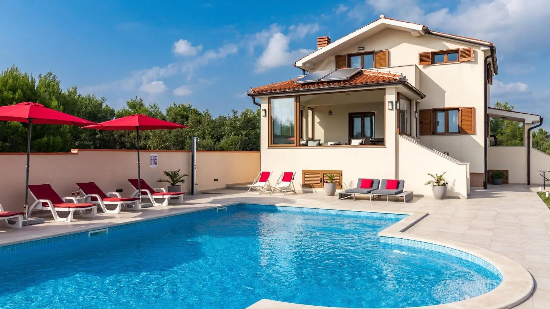 Nettes Ferienhaus In Pomer Mit Privatem Pool