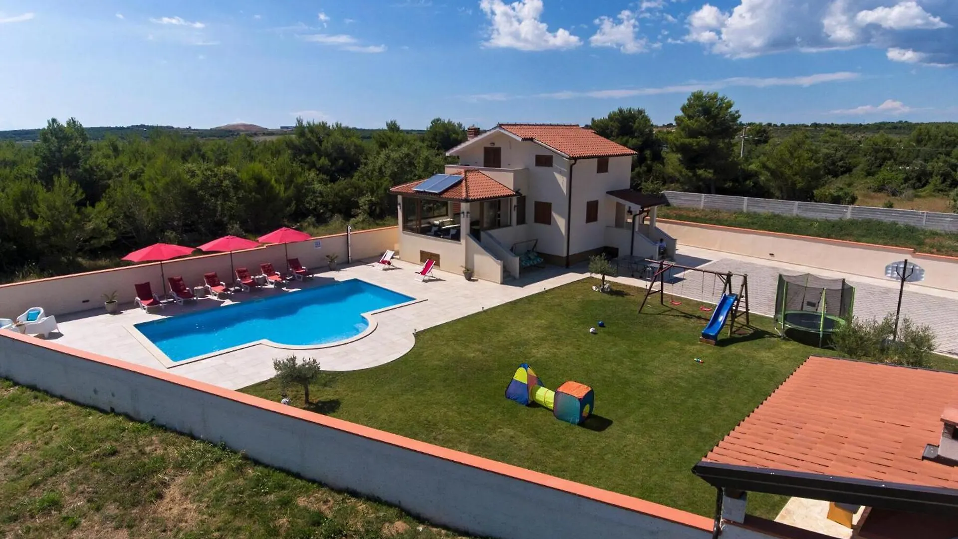 Nettes Ferienhaus In Pomer Mit Privatem Pool Holiday home