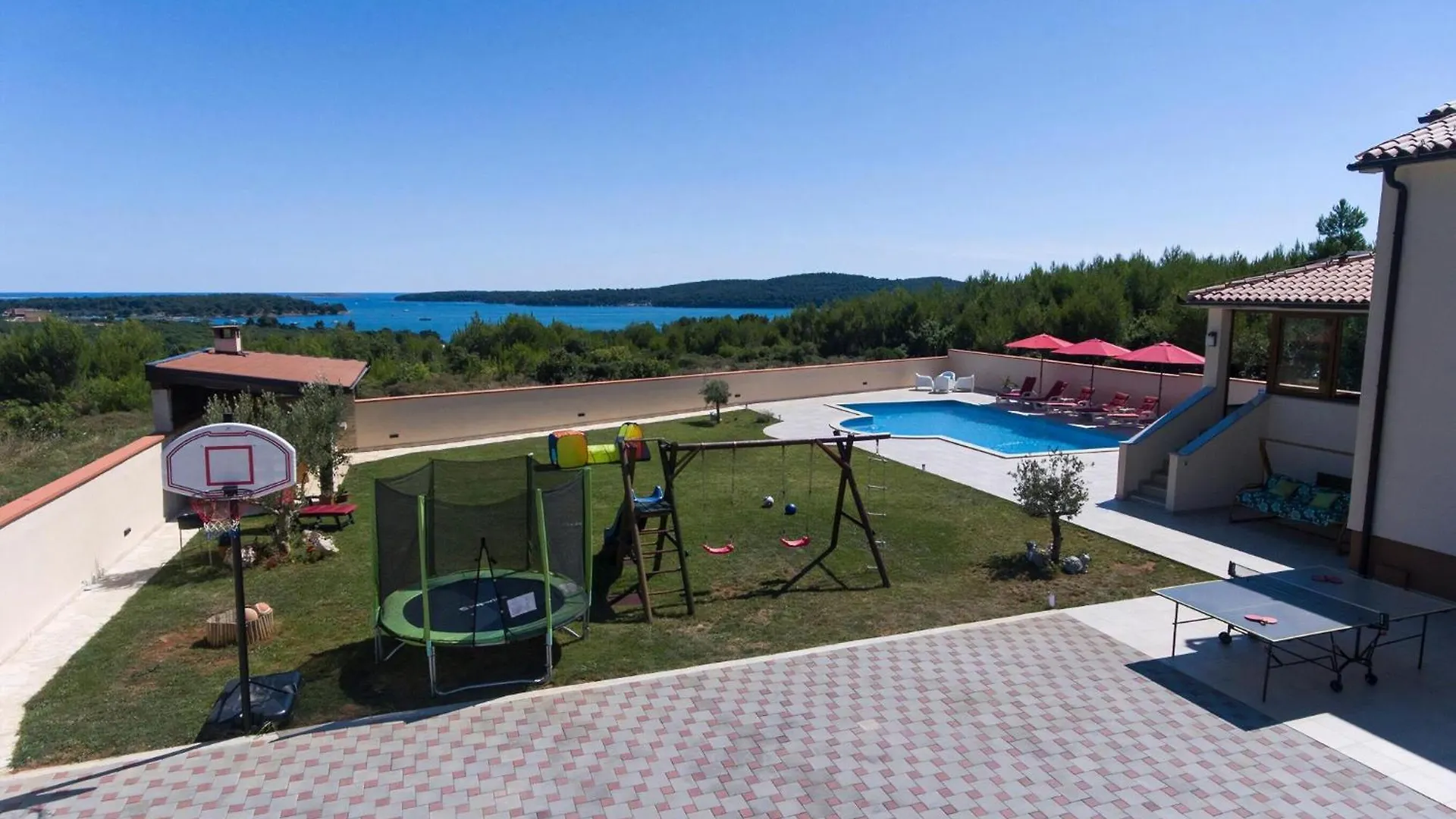 Nettes Ferienhaus In Pomer Mit Privatem Pool Croatia