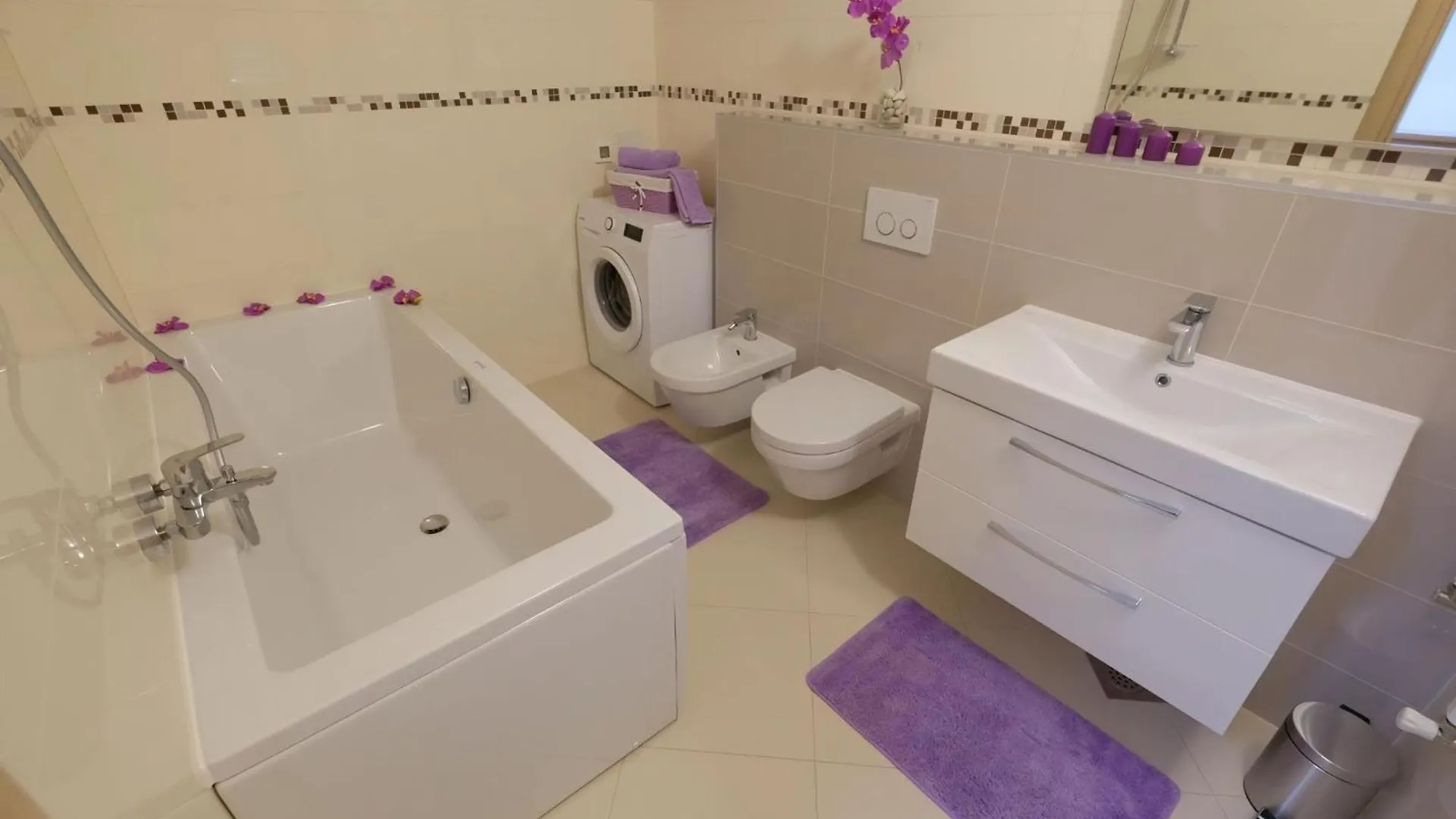 Holiday home Nettes Ferienhaus In Pomer Mit Privatem Pool